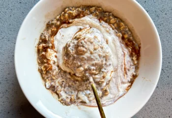 Gingerbread Cookie Overnight Oats