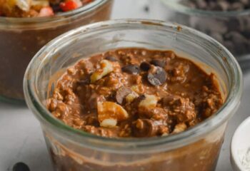 Brownie Batter Overnight Oats