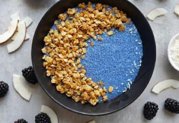 Black & Blue Chia Pudding with Granola Black & Blue Chia Pudding with Granola